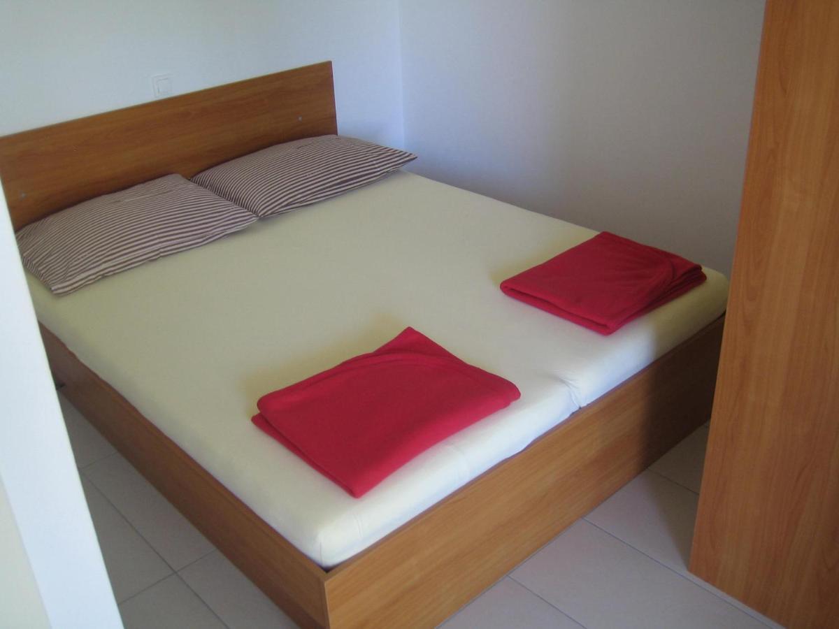 Iva Apartments Novigrad  Luaran gambar