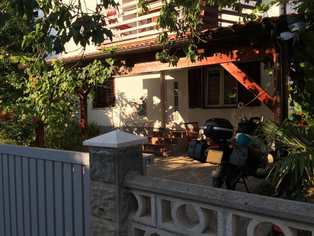 Iva Apartments Novigrad  Luaran gambar