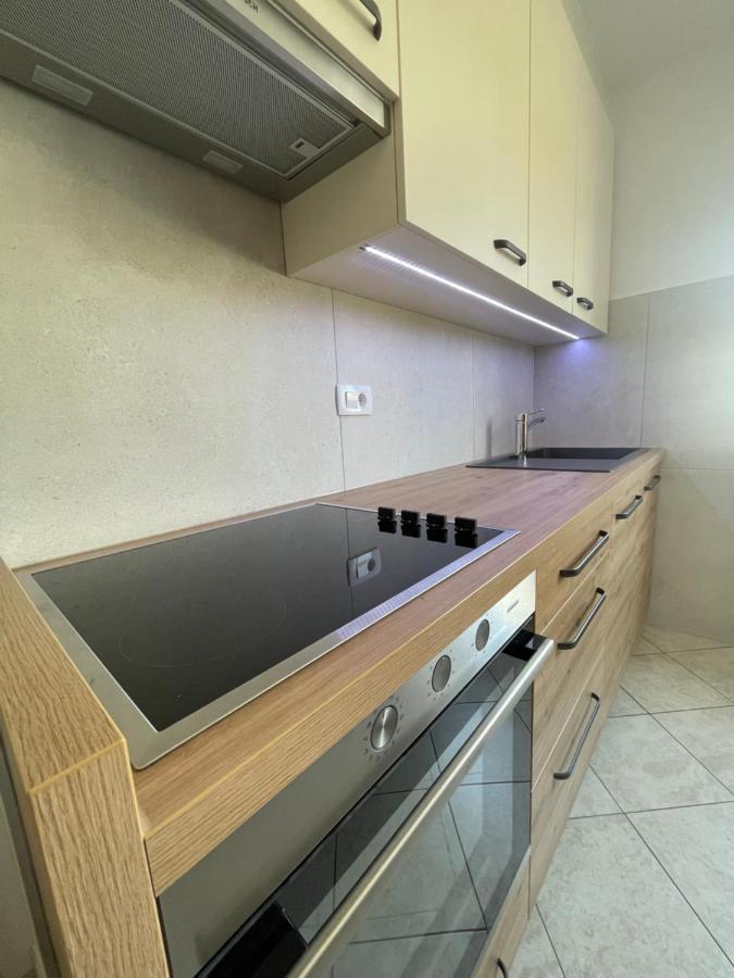 Iva Apartments Novigrad  Luaran gambar